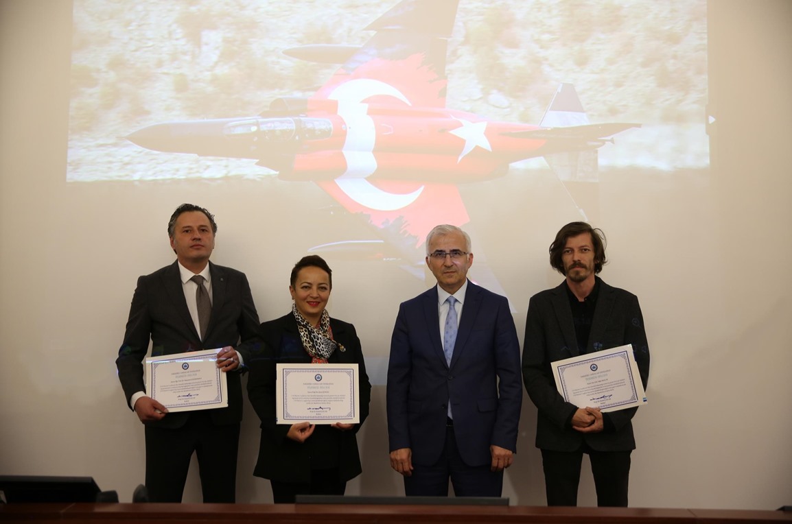 Rektör Prof. Dr. Kamil Çolak’tan Sanat ve Tasarım Fakültesi Hocalarına Teşekkür